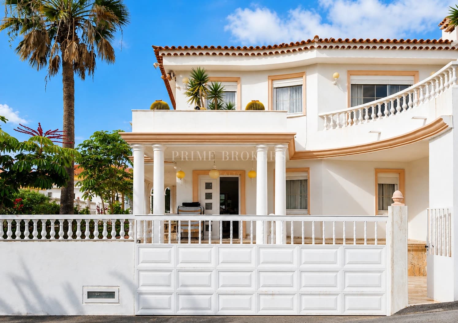 Villa for Sale in Chayofa