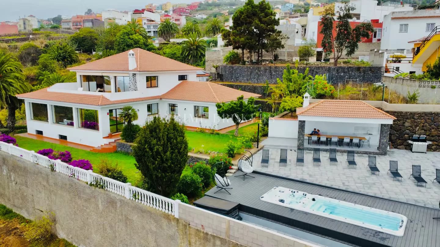 Luxury Villa La Orotava ┃ For Sale
